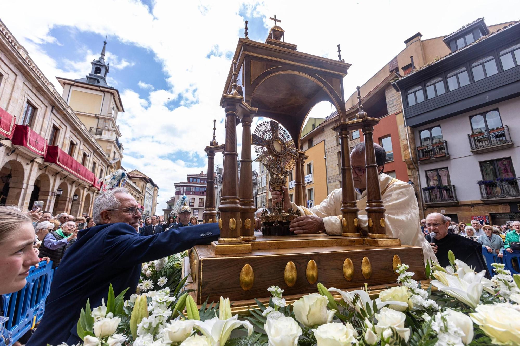 Celebración del Corpus en la Catedral de Oviedo