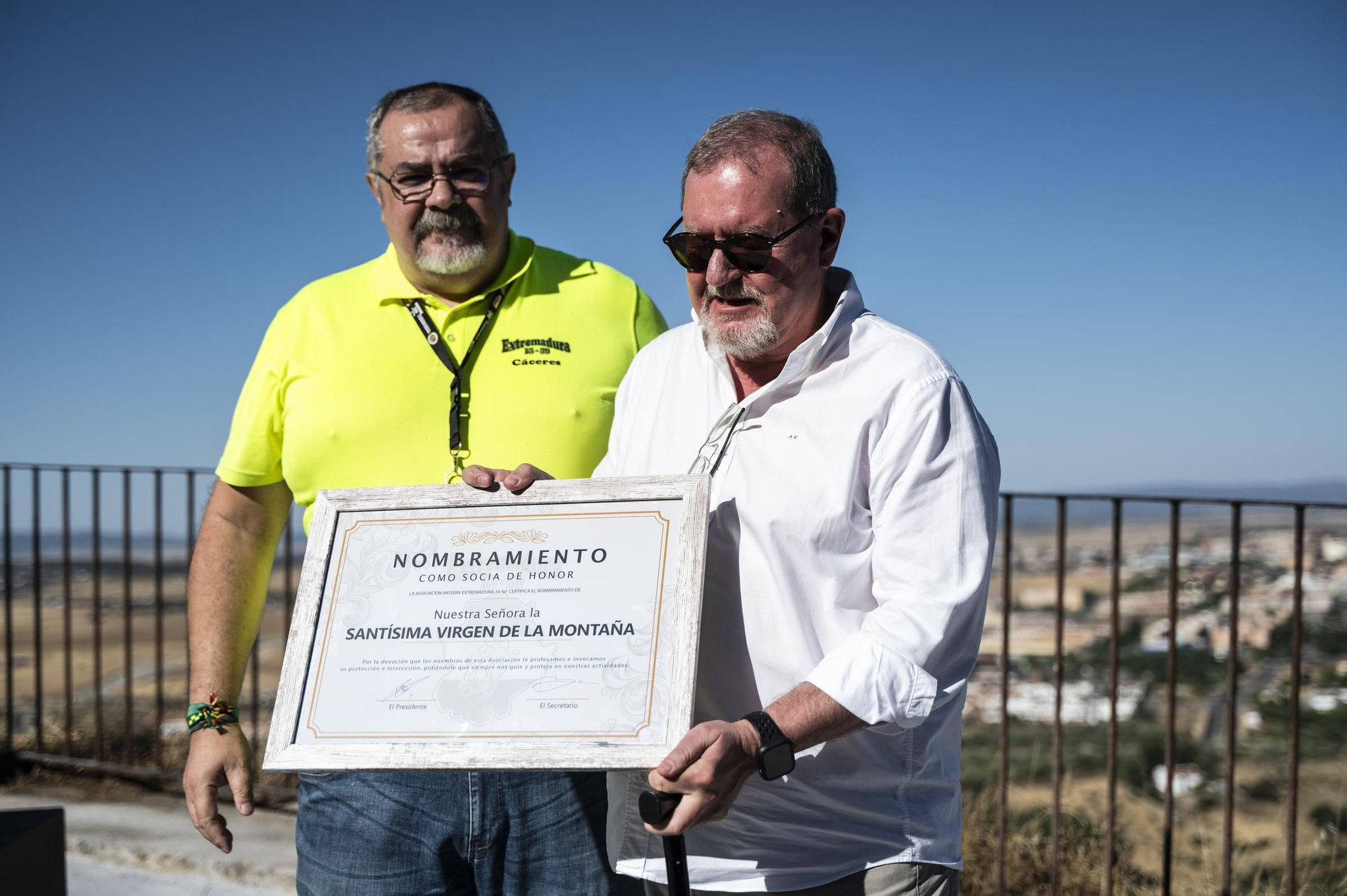 Fotogalería | Así es el monumento al motero ausente de Cáceres