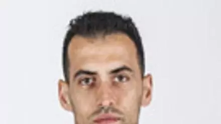 SERGIO BUSQUETS. Mediocentro.&nbsp;34 años. Barcelona. 139 veces internacional.