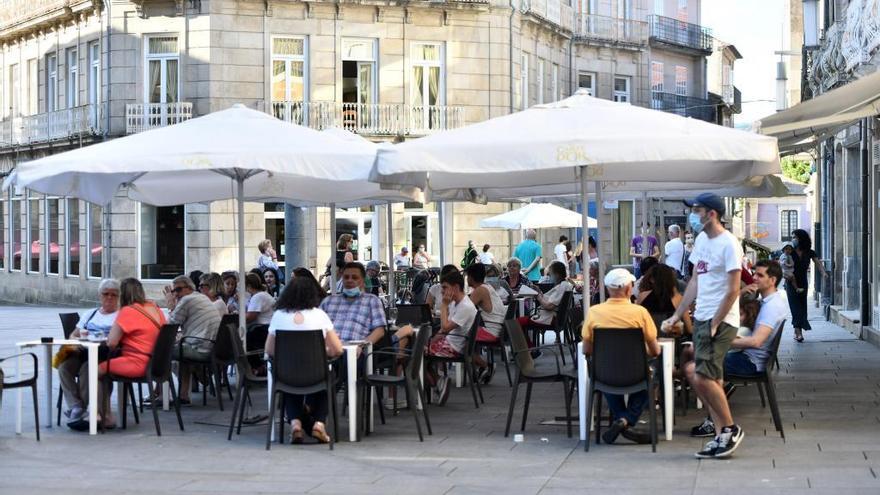 Terraza de cafetería en el casco histórico.