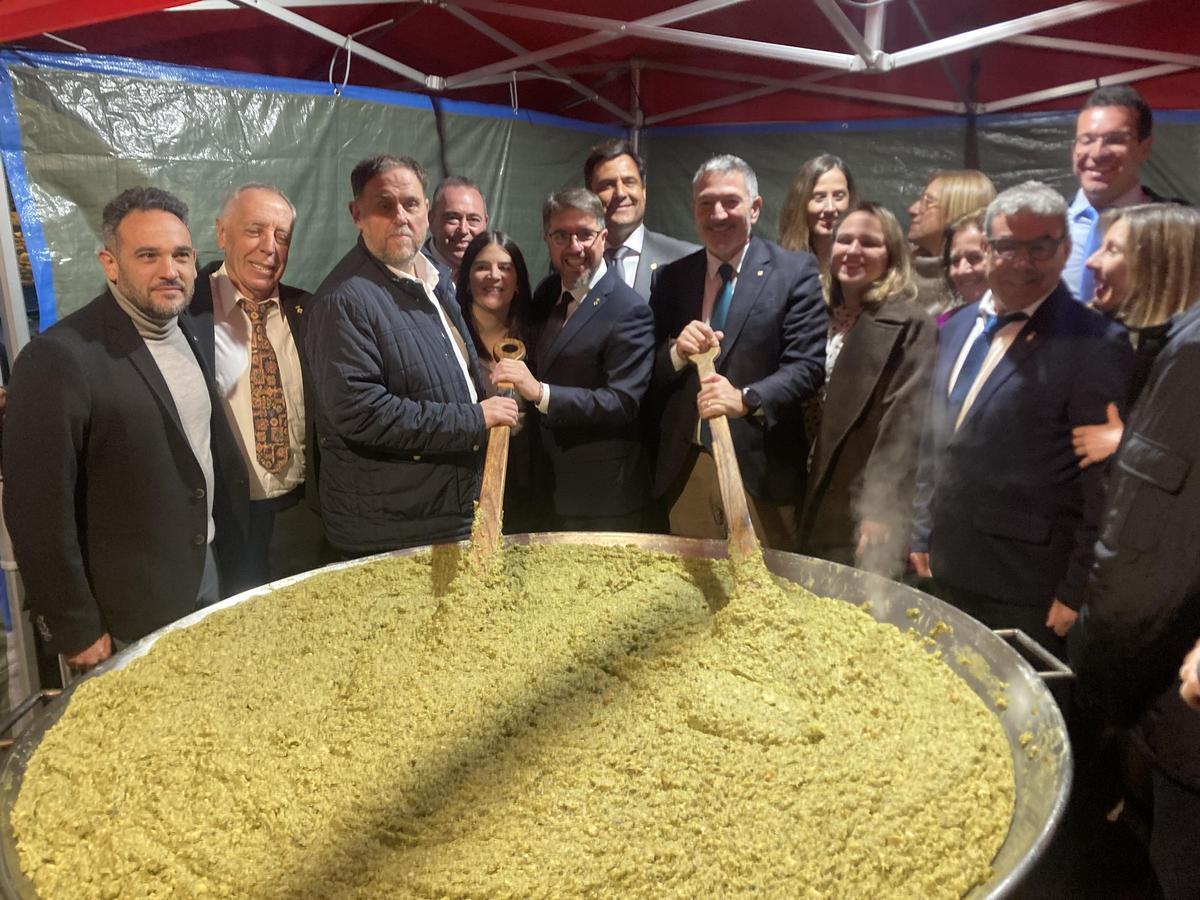 La foto de família dels polítics amb el trinxat