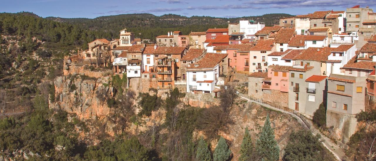 Panorámica de este pequeño pueblo del Alto Mijares de solo 49 habitantes.