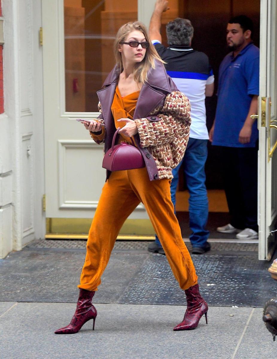 Gigi Hadid, con un look extravagante en Nueva York