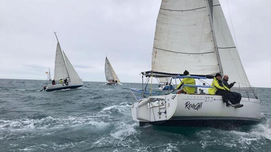 ‘Grespania’ toma el liderazgo en el Trofeo Magdalena de cruceros