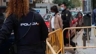 Detenida por la caída desde un quinto piso de su novio, en muerte cerebral