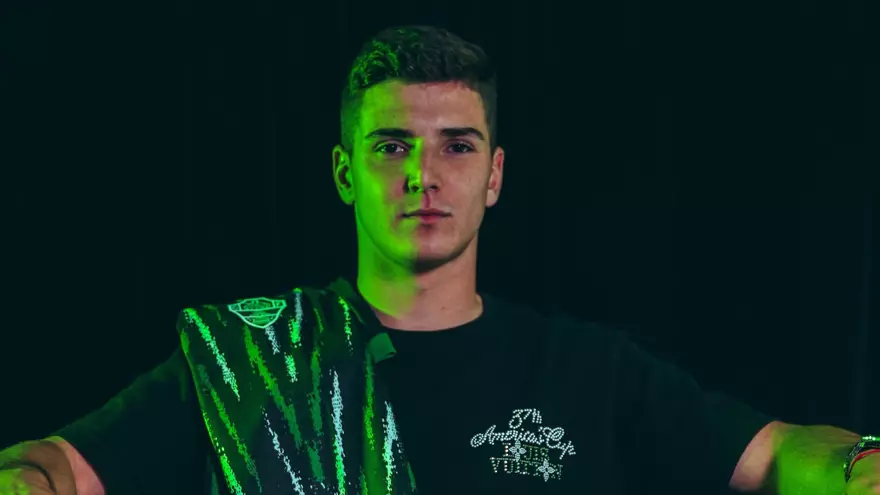 Martim Neto refuerza la medular del Elche hasta 2028