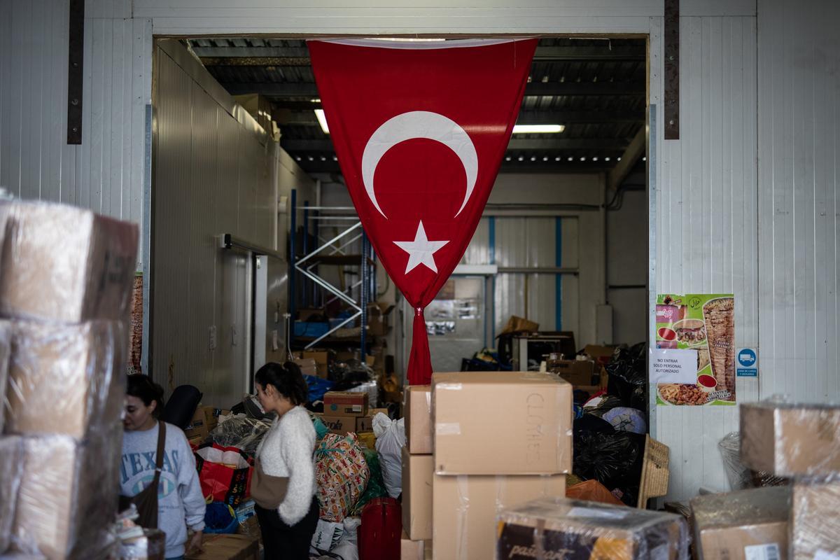 Voluntarios de Barcelona envían ayuda a las victimas terremoto de Turquía