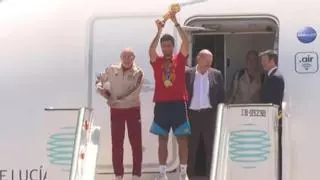 La selección aterriza en Madrid con la copa del mundo