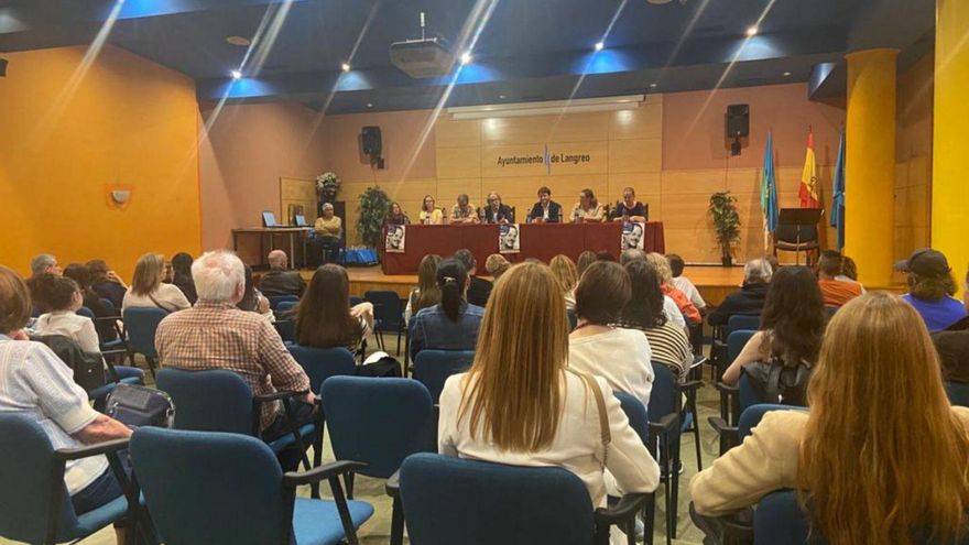 Lucía Feito, de Gijón, gana el premio &quot;Alberto Vega&quot; de poesía juvenil