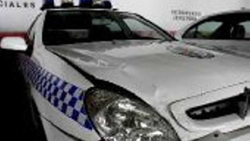 Tres policías locales heridos en la persecución de dos ladrones