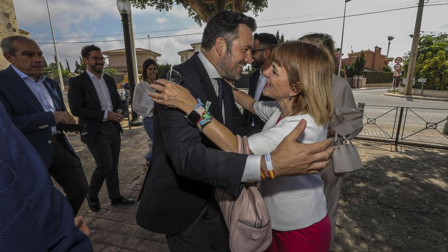 PP y Vox, a todo tren con su pacto de gobierno en Elche