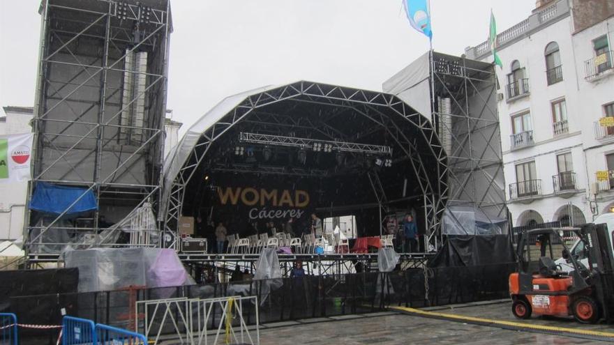 El Womad de Cáceres desafía a la lluvia