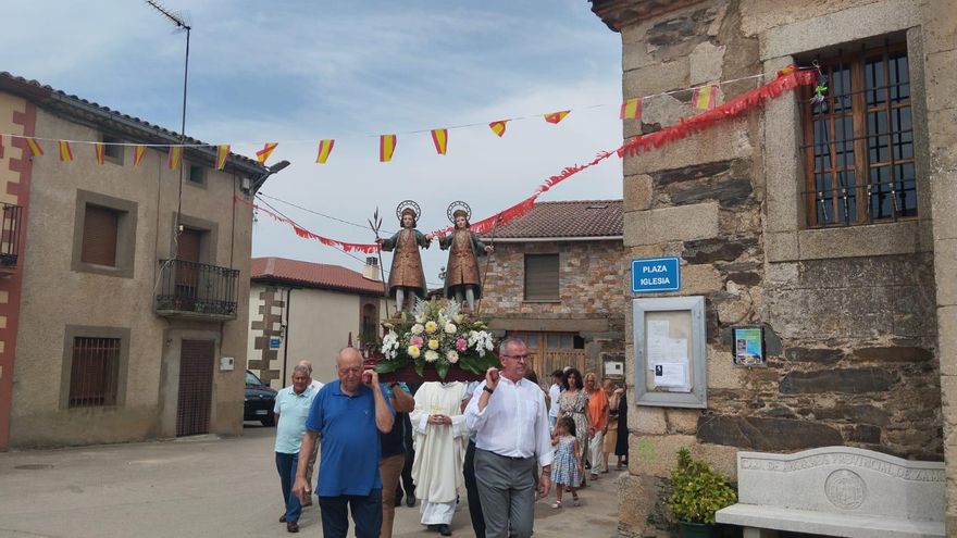 Domez de Alba se encomienda a la protección de los santos mártires Justo y Pastor