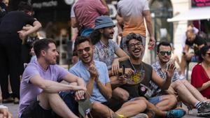 Asistentes de la pasada edición de la fiesta de aniversario del Centro LGTBI.