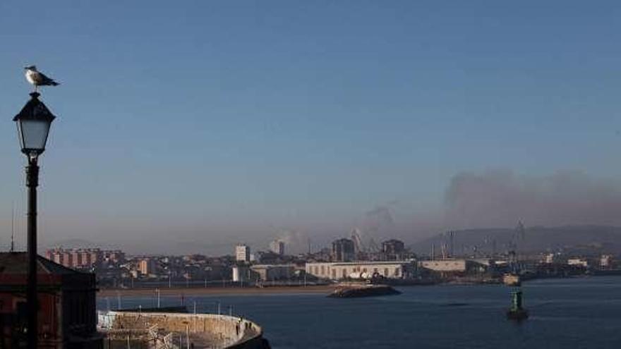 Una de las nubes de contaminación sobre la zona Oeste.