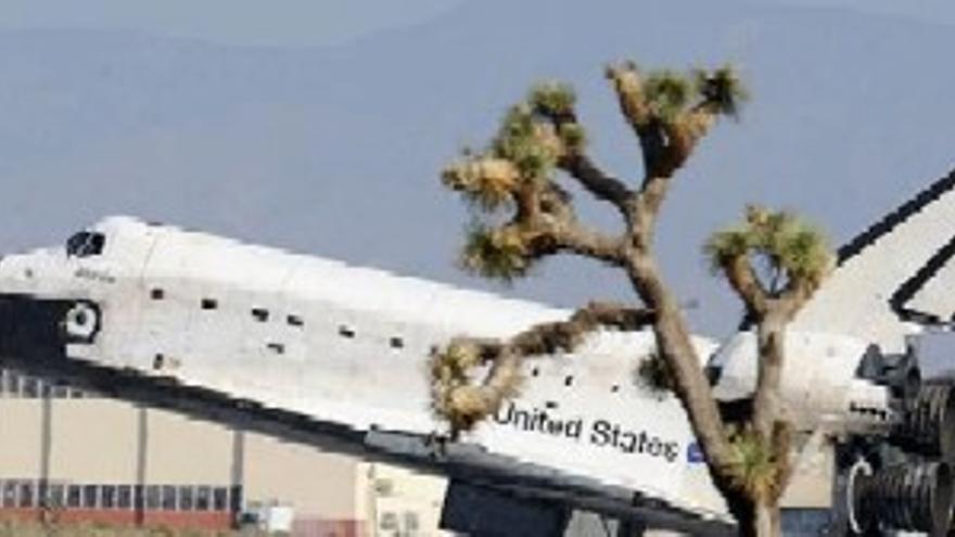 El Atlantis aterrizó finalmente en la base Edwards de California