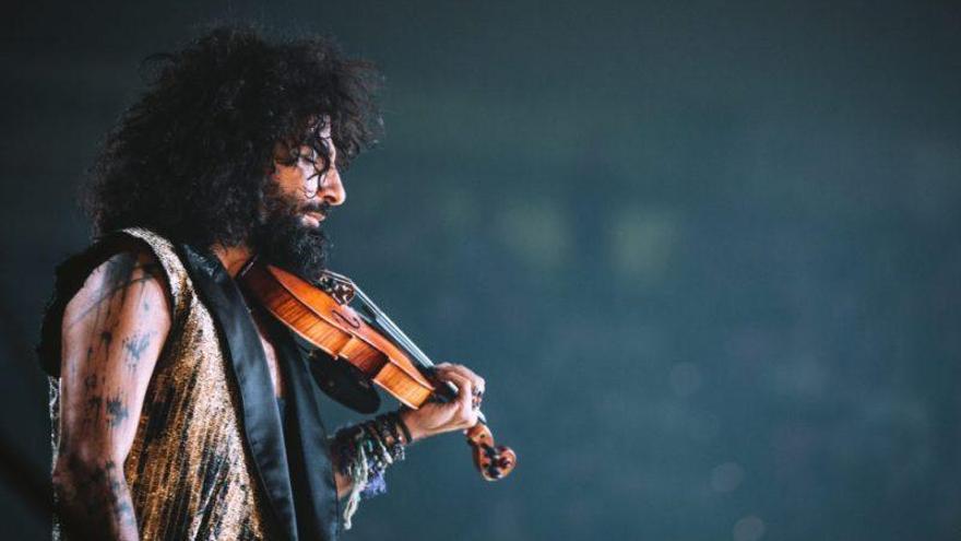 Ara Malikian: «Soy igual de feliz tocando para 10.000 personas que para 10»