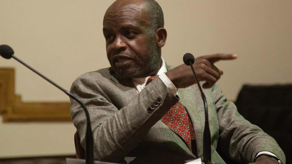 El analista político Abuy Nfubea.