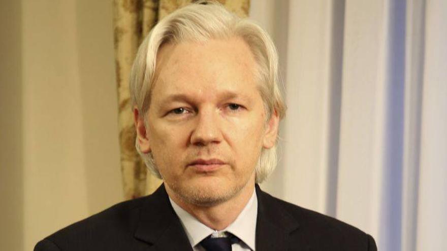 Assange cree que la transparencia anunciada por Obama es una &quot;victoria&quot; de Snowden