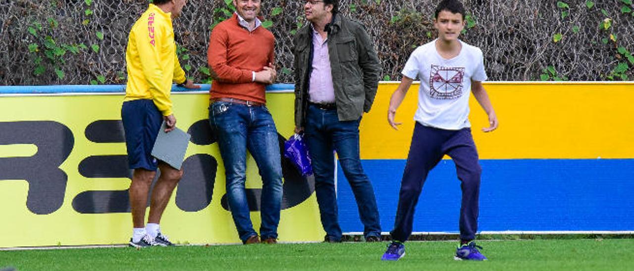 Quique Setién, Luis Helguera y Toni Cruz, en Barranco Seco.