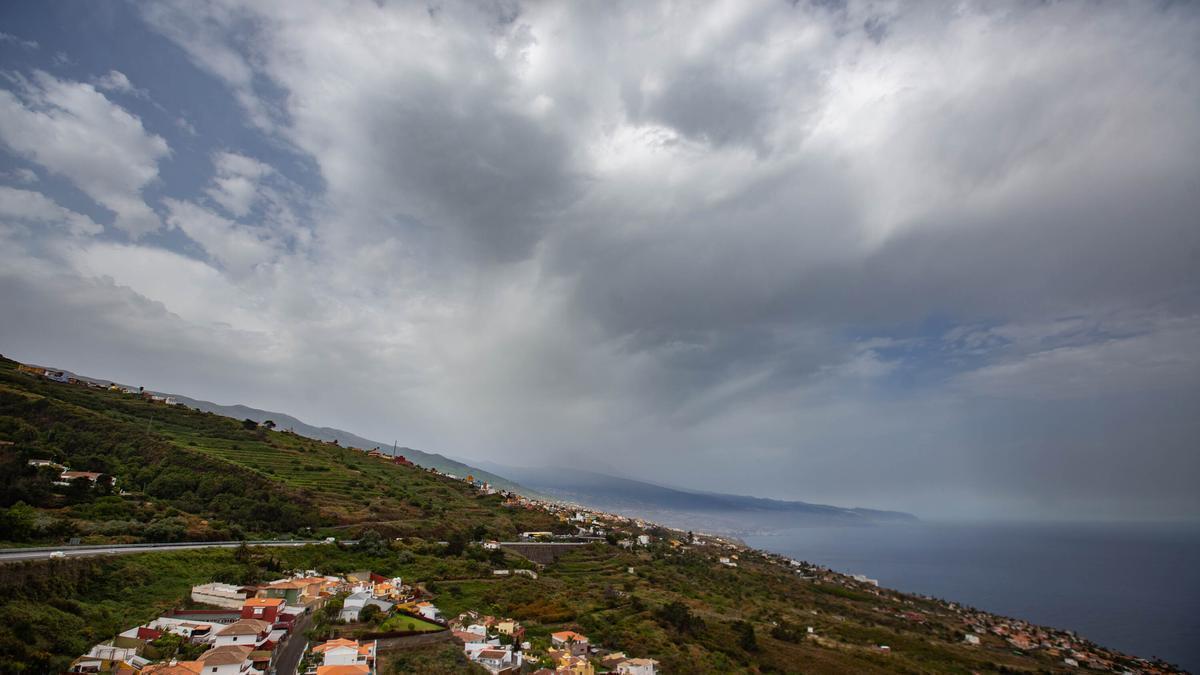 Jornada de nubes en el norte de Tenerife.