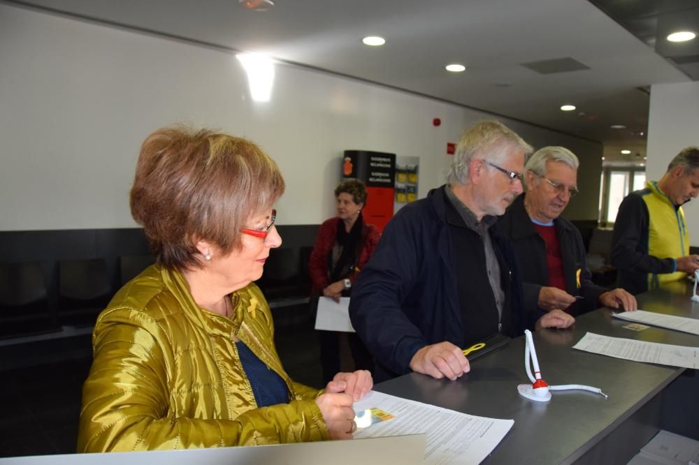 Desenes de persones s'auto inculpen a Berga