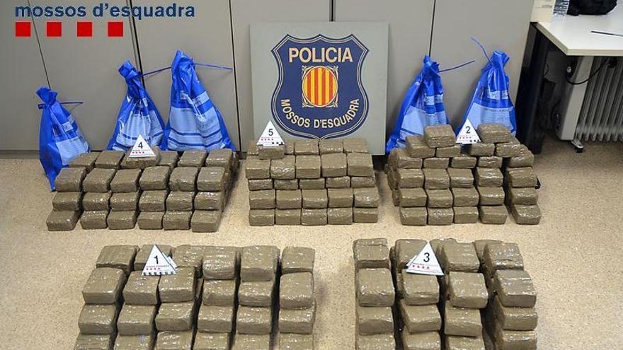 Detenen un home a Capmany amb 163 quilos de droga valorada en 250.000 euros