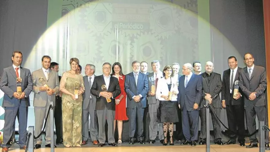 2004