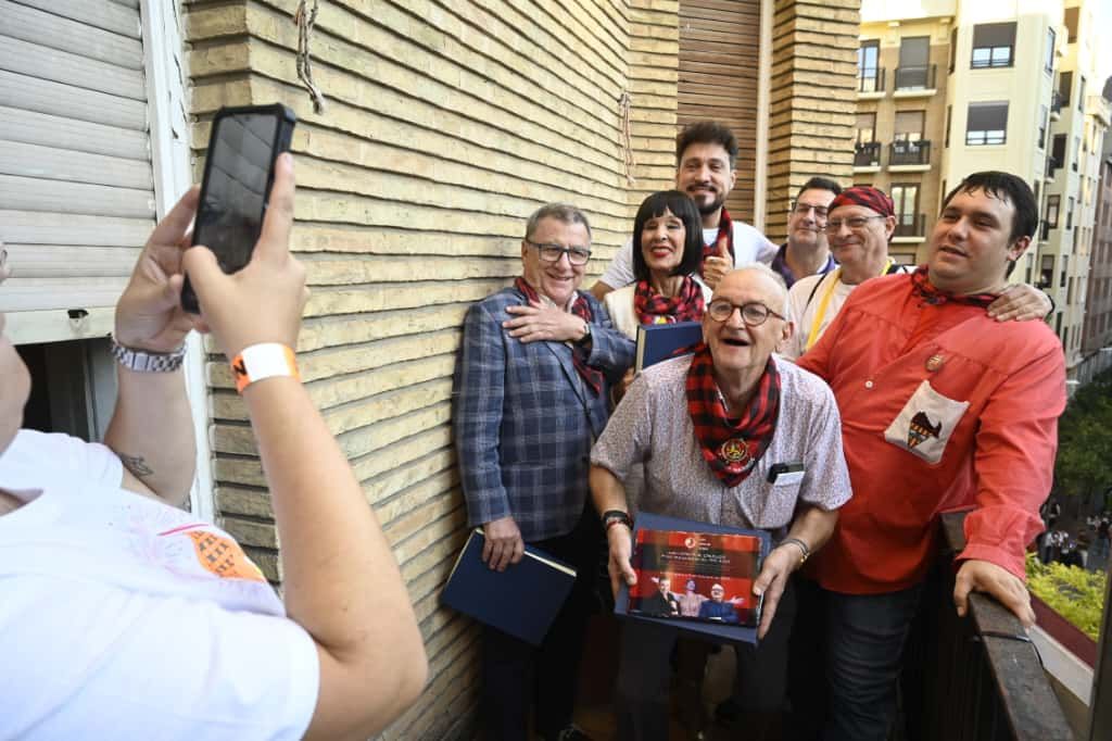 En imágenes | Primer día de las Fiestas del Pilar con las peñas y el pregón