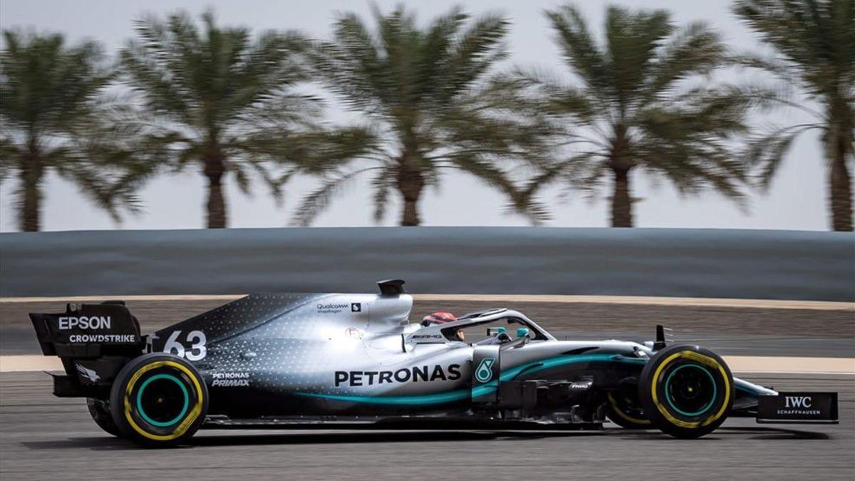 Russell, a los mandos del Mercedes, en Bahrein