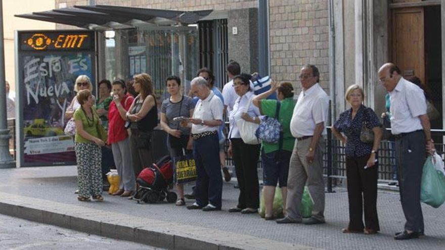 El billete del autobús tampoco subirá en 2015.