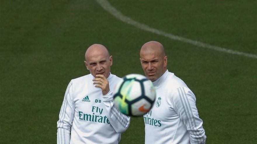 Zidane: &quot;No he pedido a Neymar y no sé si están negociando con él&quot;