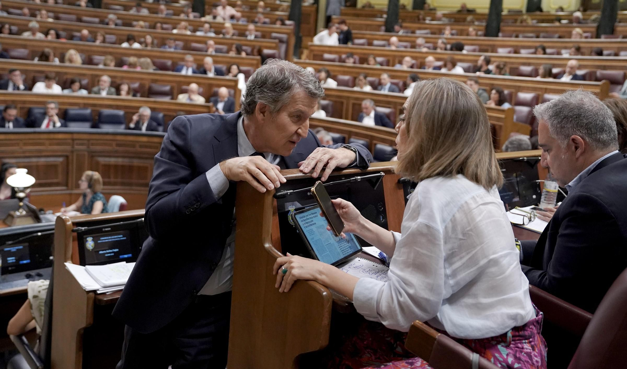 Alberto Núñez Feijóo y Cuca Gamarra. Comparecencia de Pedro Sánchez en el Congreso de los Diputados.