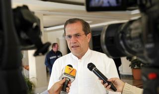 Un juez ordena prisión preventiva para ministro de Exteriores de Rafael Correa