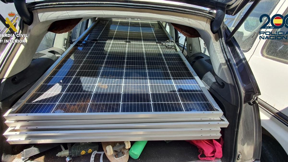 Así fue cómo robaron placas fotovoltaicas en Gran Canaria y se dieron a la fuga