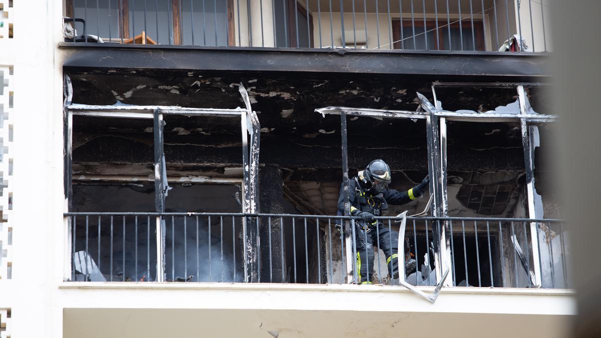 Alarma por un gran incendio en el centro de Ibiza