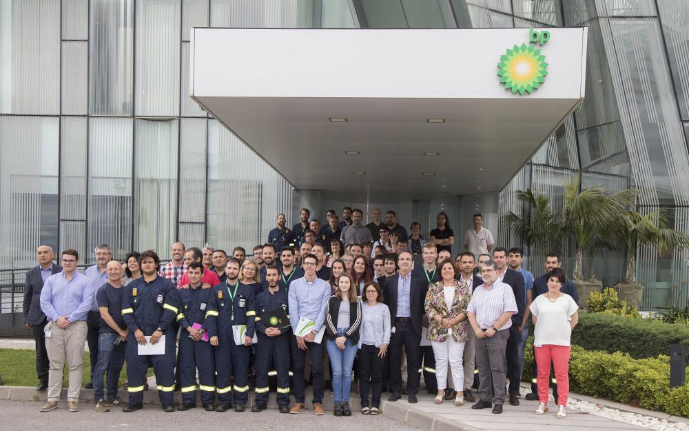 Entrega diplomas del programa de la Primera Edición Becas BP 2020