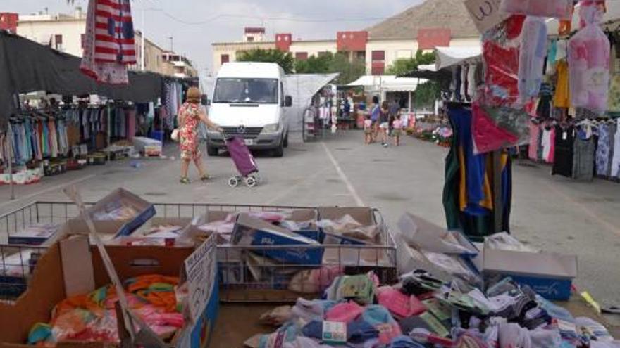 Un mercado entre la agonía y el olvido