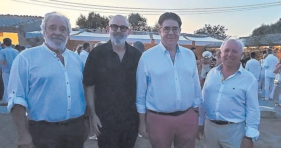 Imagen Ral Izquierdo,Antelm Pujol,Toni Bennasar y Miquel Llins.jpg