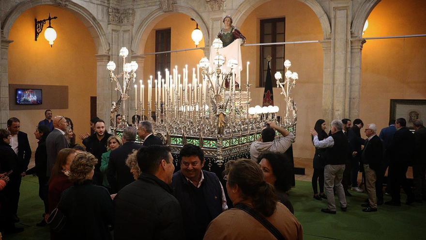 Restauración del trono de la Verónica de la Cofradía del Perdón de Orihuela