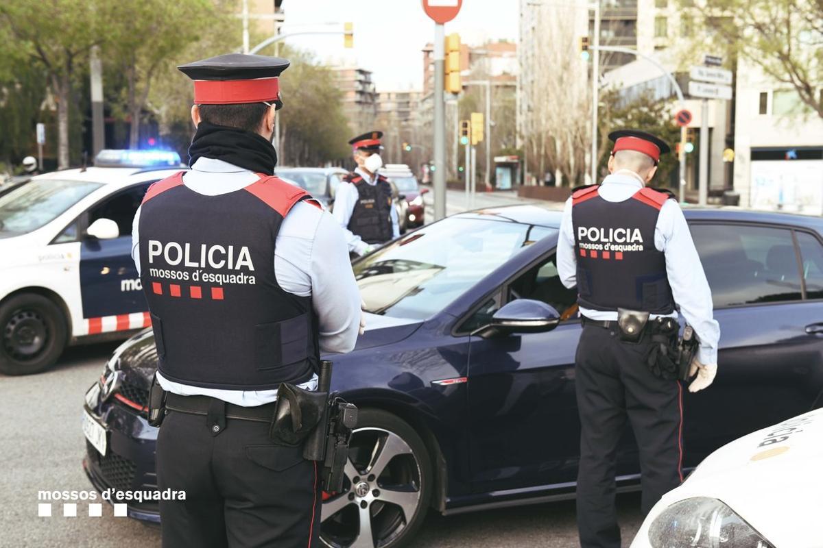 06/03/2017 Los Mossos d’Esquadra despliegan controles para evitar desplazamientos a segundas residencias, desde este viernes 20 de marzo de 2020.