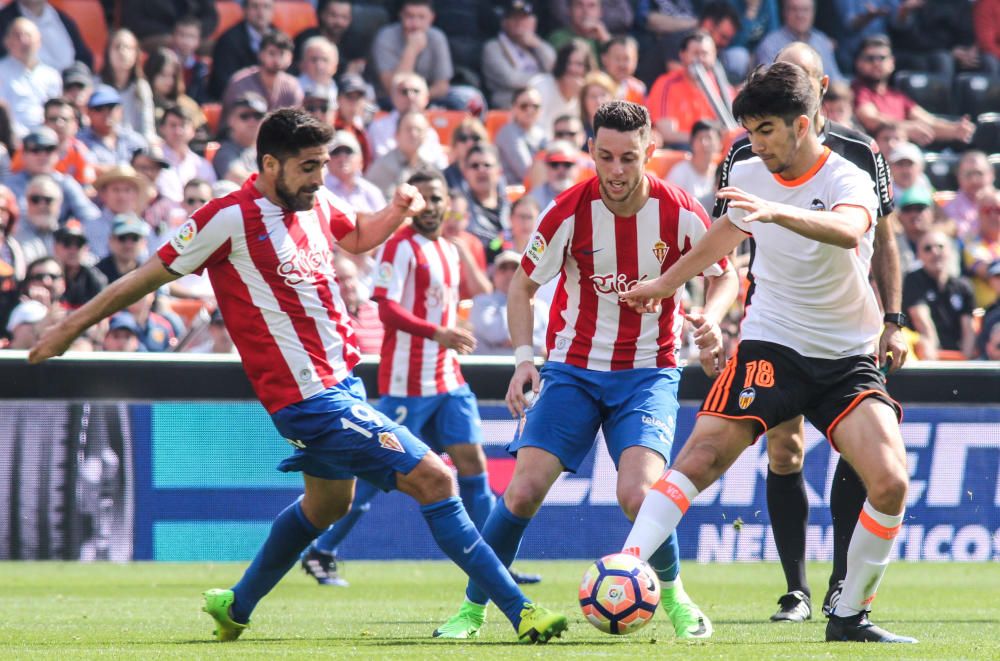 El partido entre el Valencia y el Sporting, en imágenes