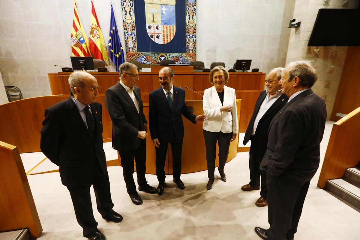 Así fue el reencuentro de presidentes autonómicos Así fue el reencuentro de presidentes autonómicos