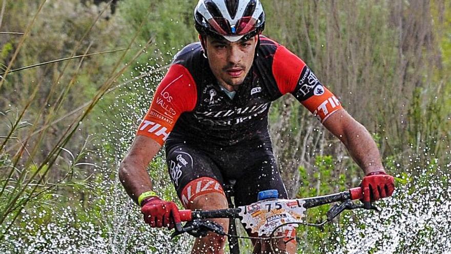 La mala suerte se ceba con Álvaro Lobato en el Open de España de Maratón XCM