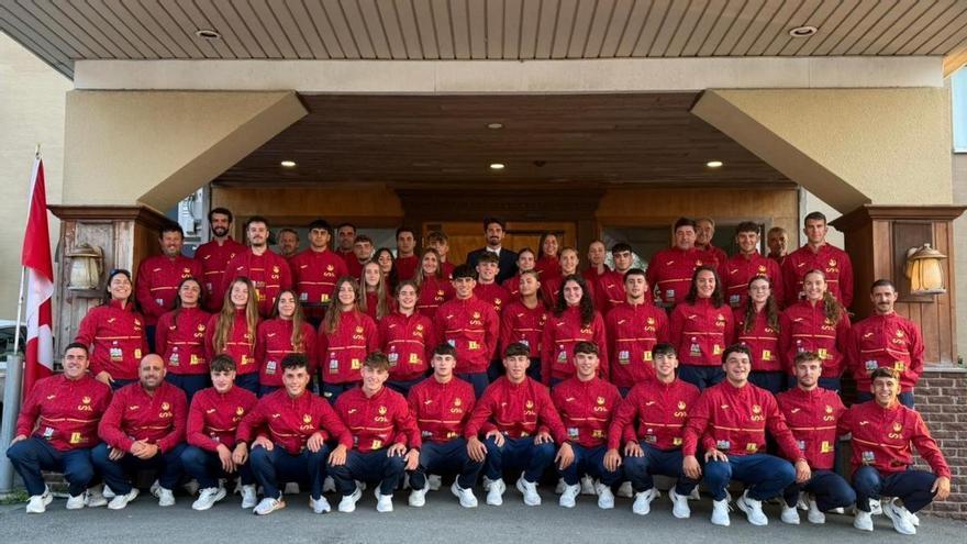 La canguesa Carla Corral y la praviana Yaiza Novo, a la final del K-4 500 metros en el Mundial sub-23 de piragüismo
