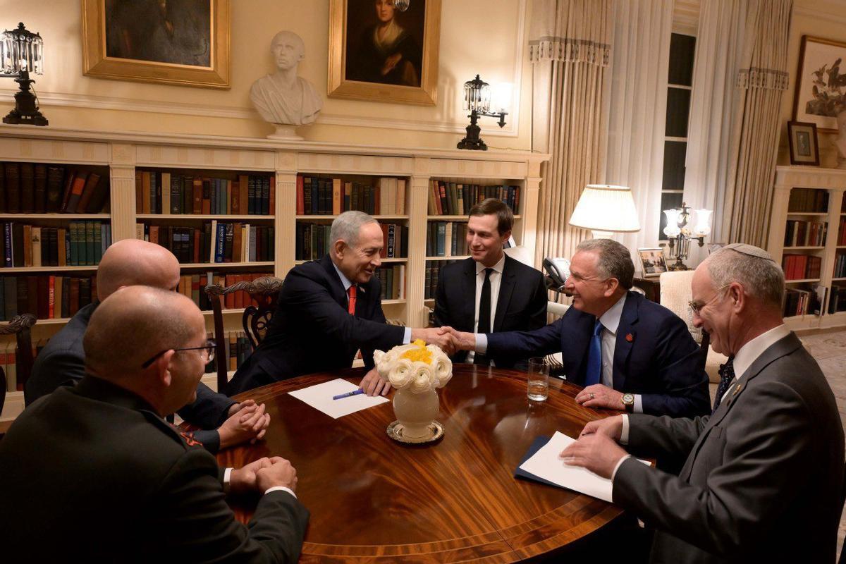 Netanyahu firma en Washington su adhesión a la Junta de la Paz de Trump