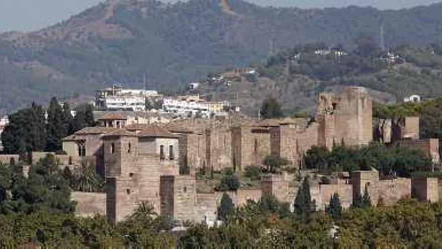 Vista de la alcazaba de Málaga, seña de los restos de otras civilizaciones.