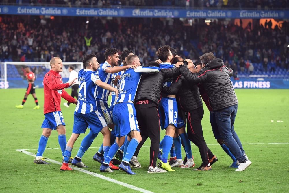 Penalti, el gol y la celebración del Dépor