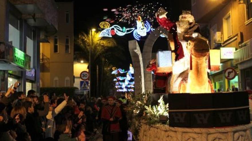 Desfile de los Reyes Magos en Santa Pola.