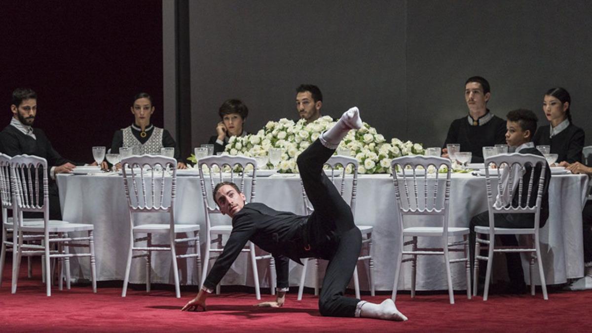 El espectáculo  de danza &#039;Voronia&#039;, inquietante y perturbador, inaugura la temporada del Principal de Castelló
